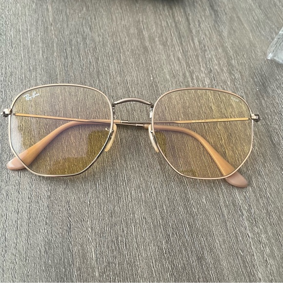 Authentic Ray-Ban Hexagon Gold Frame Glasses Unisex new with Case and dust cloth - Picture 2 of 7